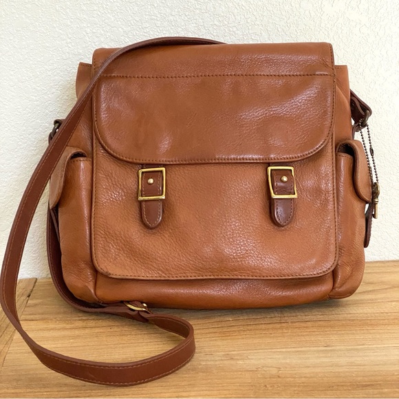 Fossil Handbags - Fossil Tan and Brown Leather Messenger Bag Crossbody